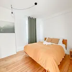 Maison Chaleureuse A Paris !